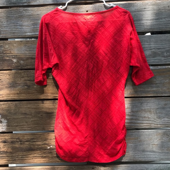Maurices Women’s Size S Red Sheer Short Sleeve Top - Picture 4 of 5